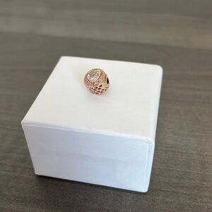 PANDORA ESSENCE CHARM - COMPASSION